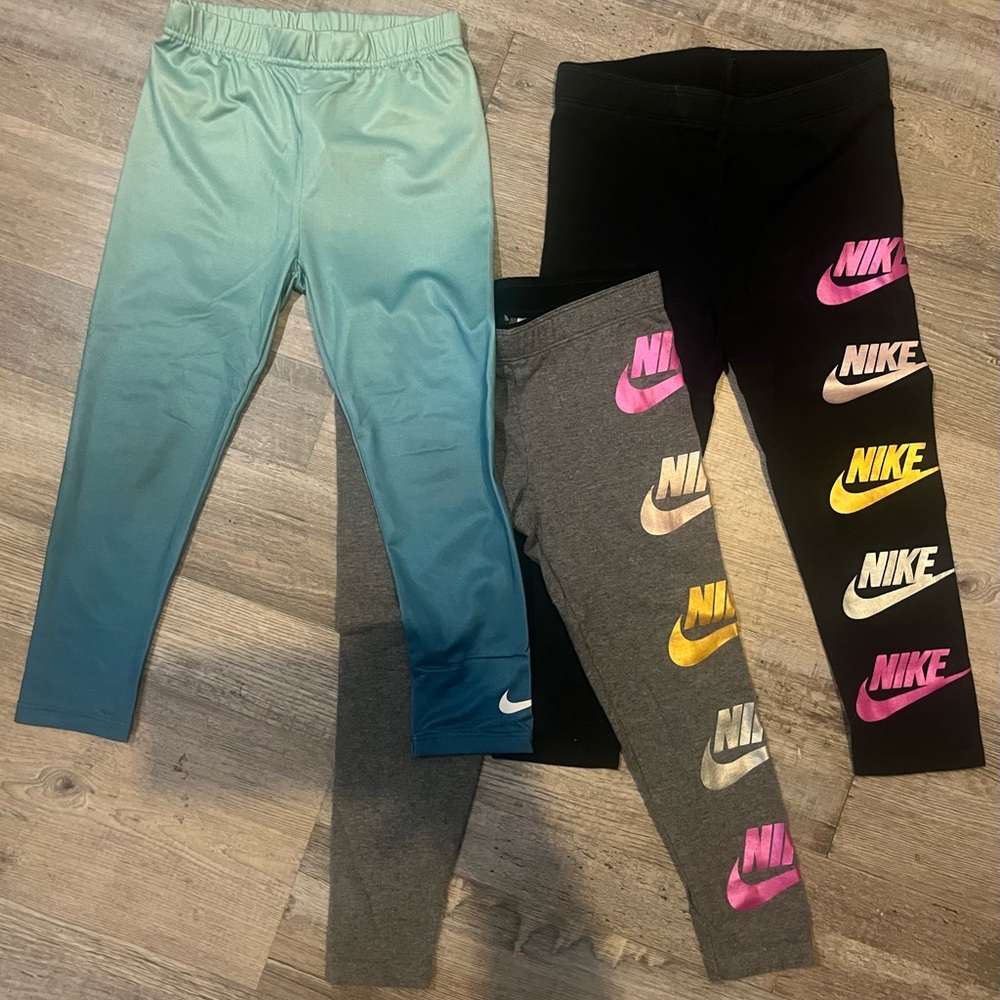 Girl's NIKE Pants 3 pairs all SZ 4 or 4T.  NWOT!